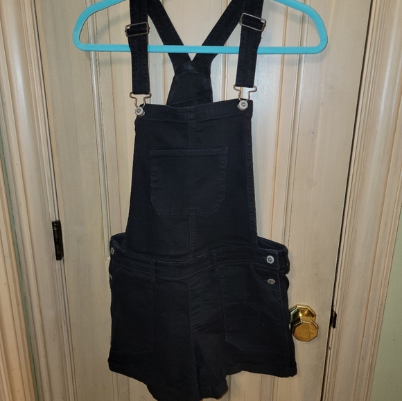 Misses sz M Hollister Black denim overall shorts distressed - Picture 5 of 8